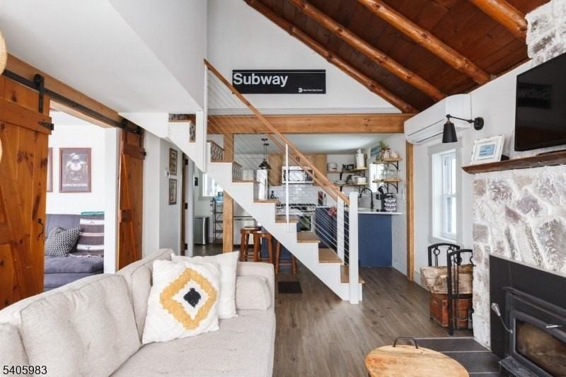 377 Lakeside Rd - Photo 5 of 22