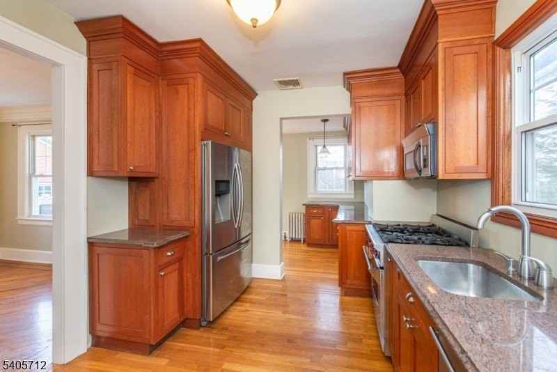 479 Grove St - Photo 7 of 24