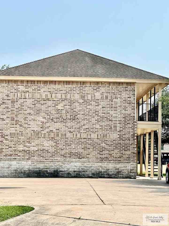 2517 Chuparosa Ct - Photo 2 of 20