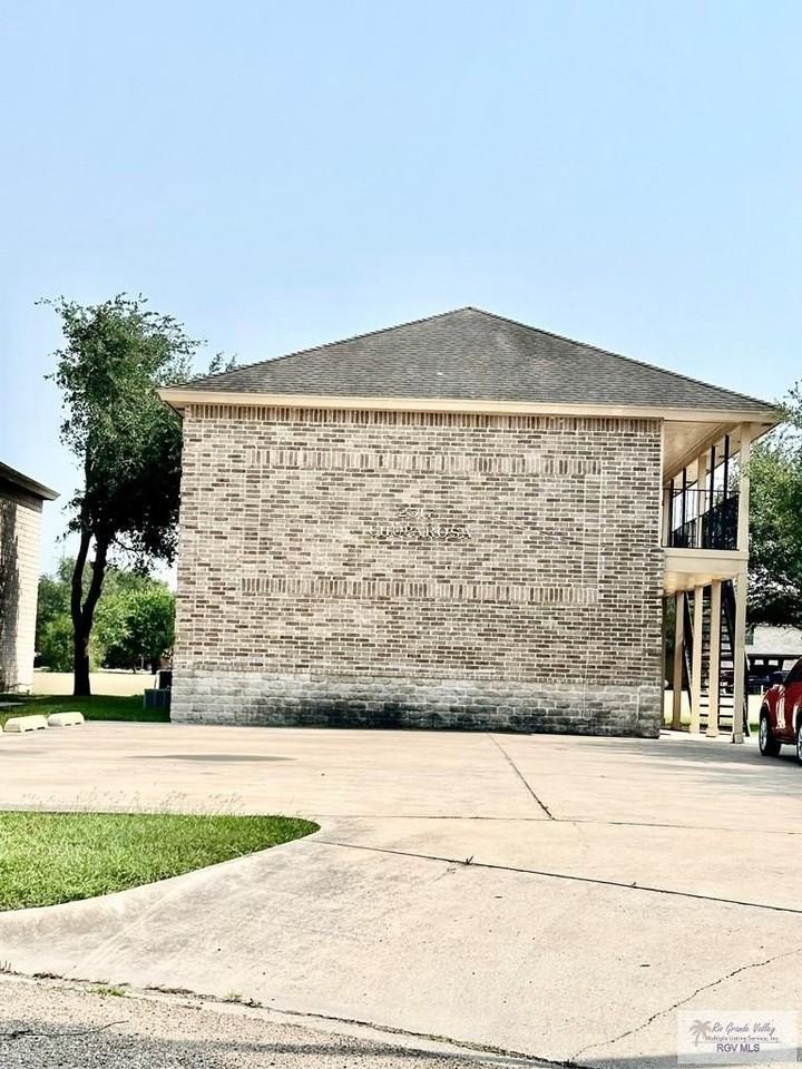 2517 Chuparosa Ct - Photo 4 of 20