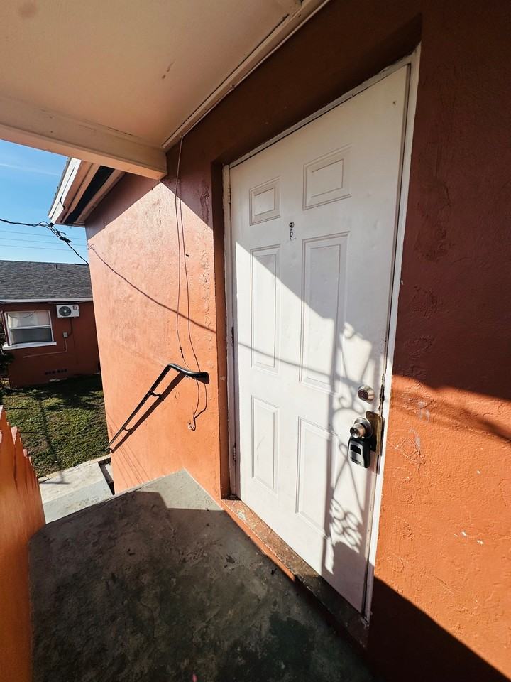 761 22nd Ave S Uppr Back - Photo 2 of 15