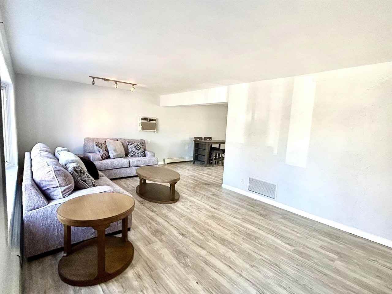 19 Oakdale Rd - Photo 3 of 26