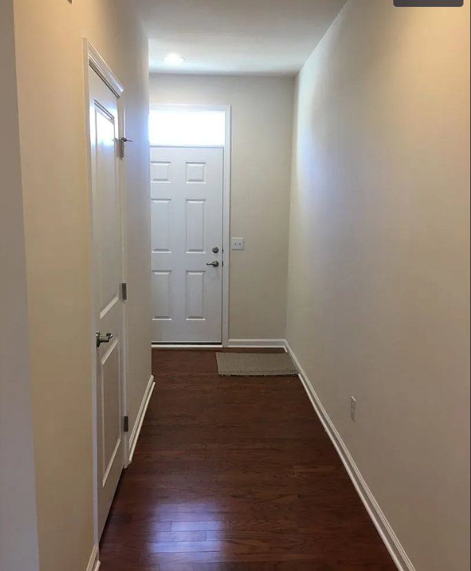 8 Irvington Dr #1 - Photo 4 of 14