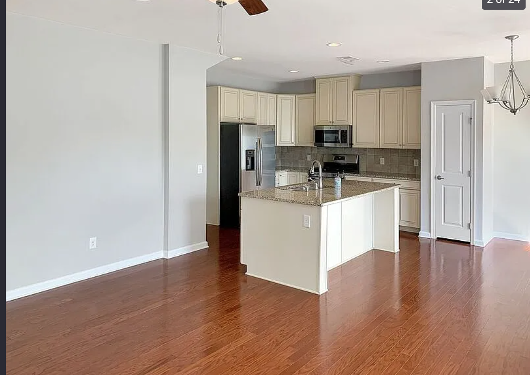 8 Irvington Dr #1 - Photo 5 of 14