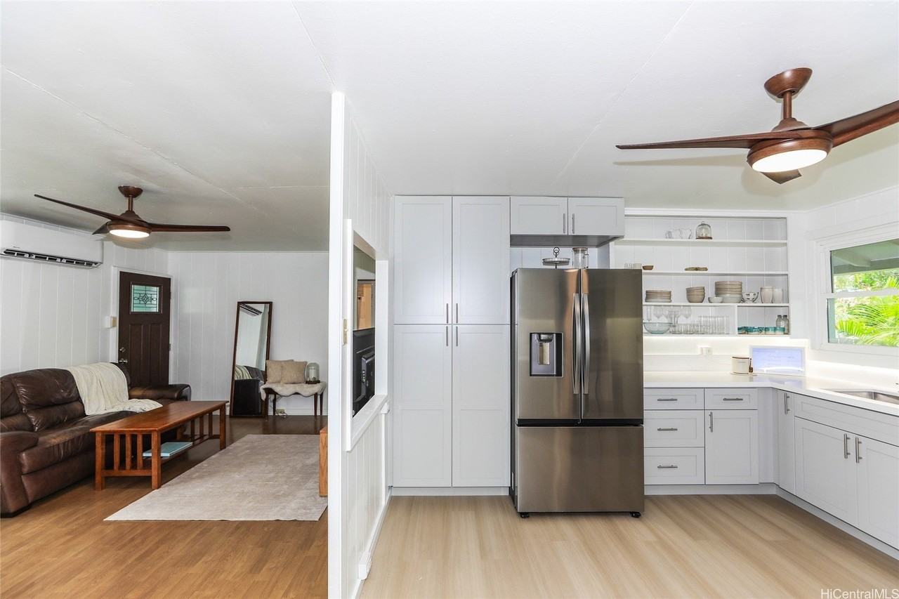 308 Maluniu Ave Apt D #D - Photo 6 of 23