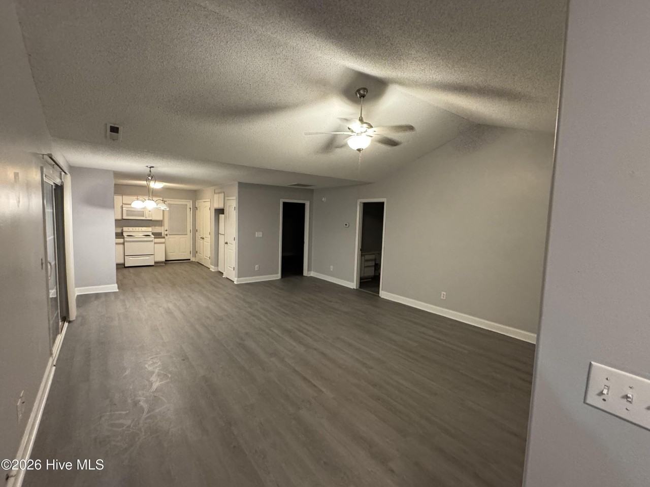 1471 Worthington Rd Unit B #B - Photo 2 of 7