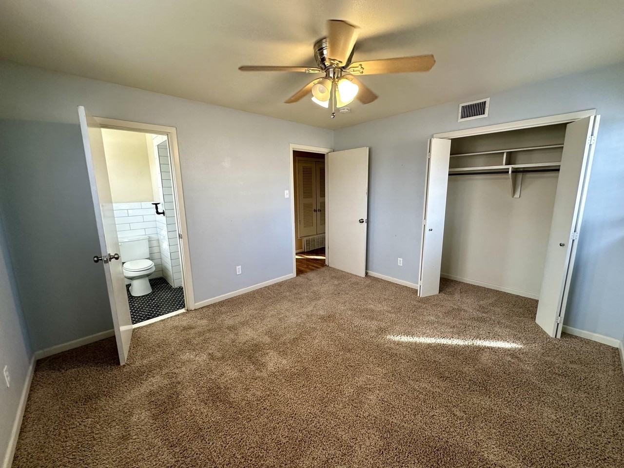 5002 46th St - Photo 5 of 11