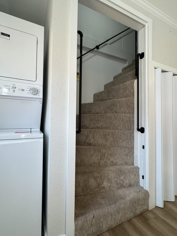 2701 27th St - Photo 7 of 17