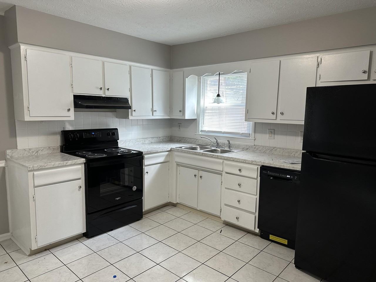 3369 Holwyn Rd - Photo 4 of 18