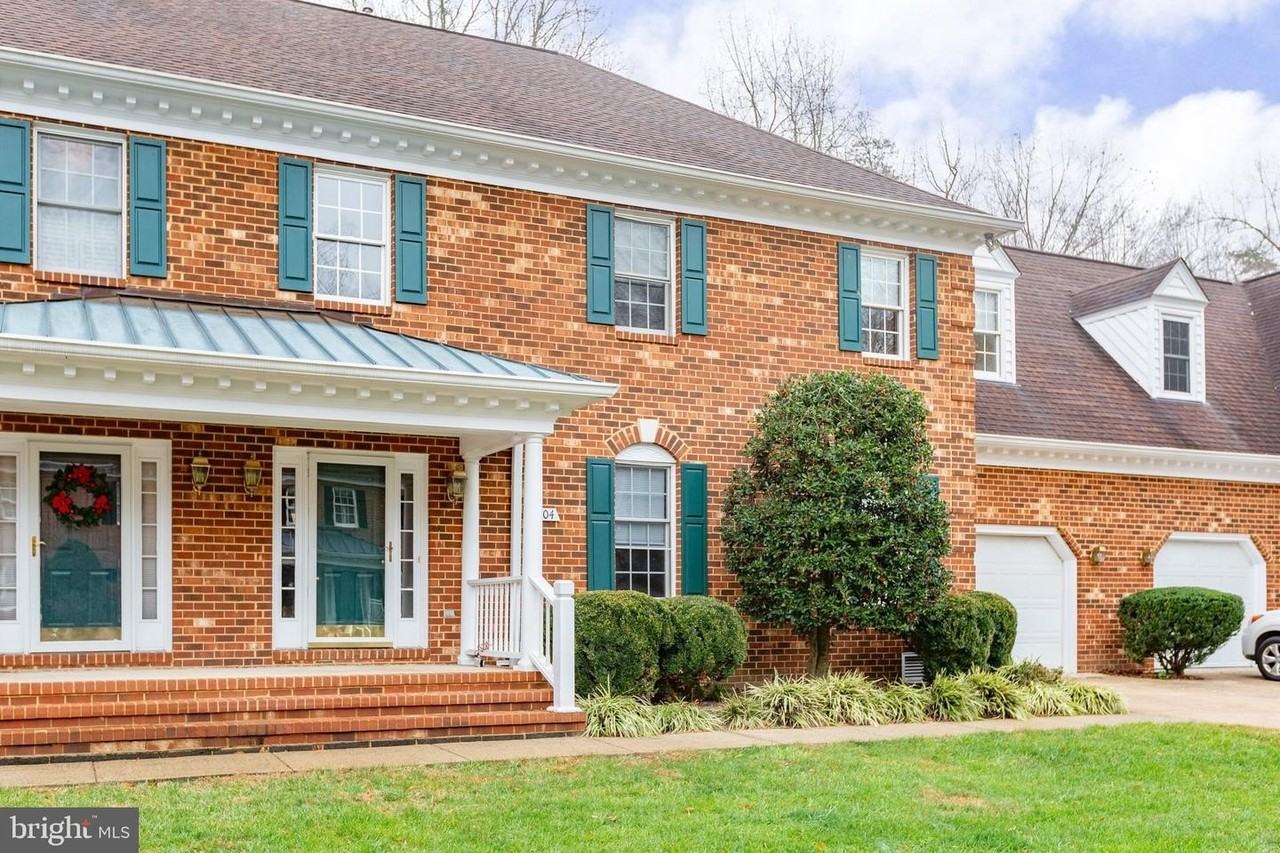 3904 Corbin Hall Ln - Photo 3 of 29