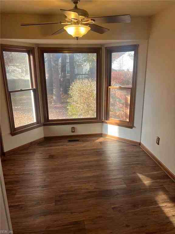 935 Jouett Dr - Photo 6 of 16