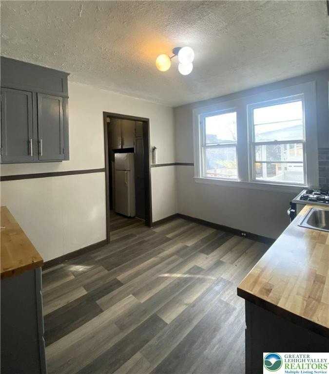 436 Wheeler Ave #2 - Photo 6 of 9