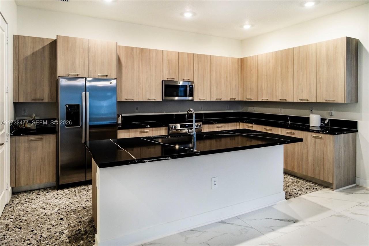 4354 Sw 122nd Ter #00 - Photo 6 of 27