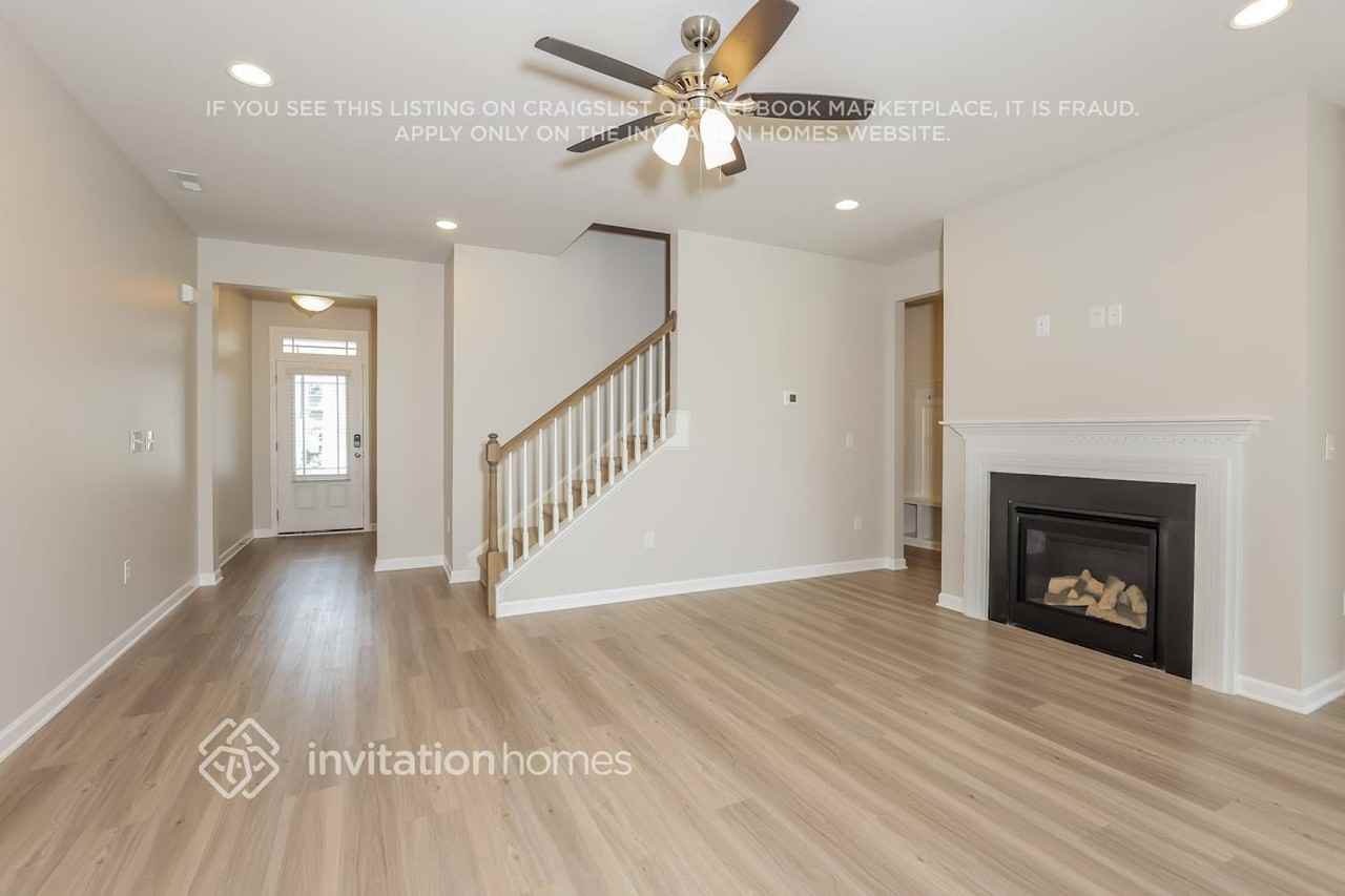 780 Amarra Dr - Photo 4 of 16