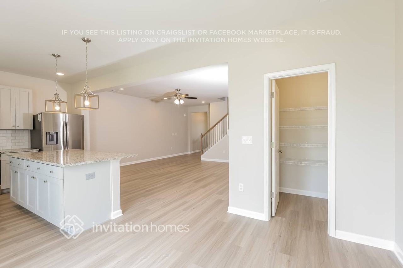 780 Amarra Dr - Photo 5 of 16