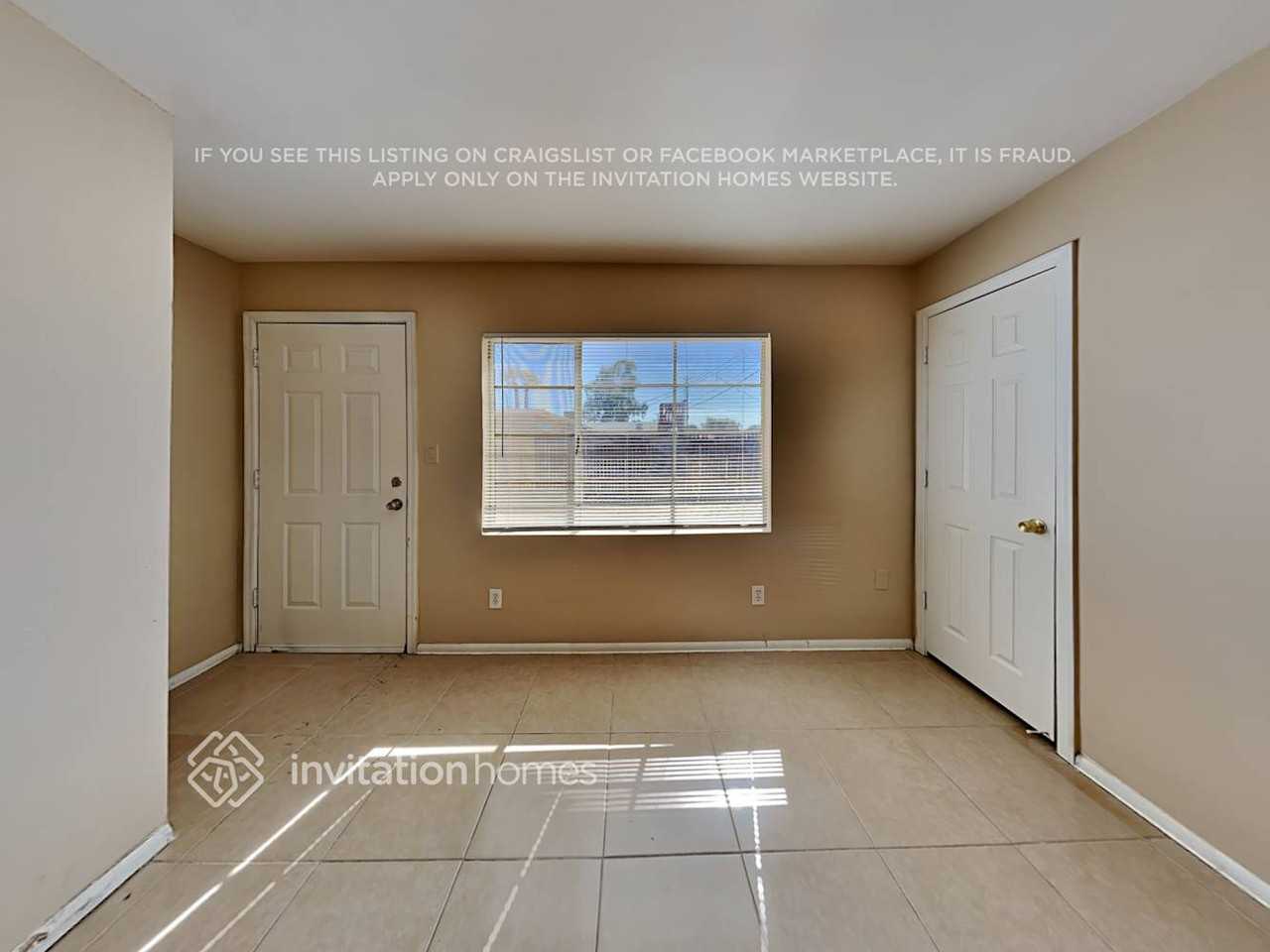 6242 N 23rd Ave - Photo 3 of 19