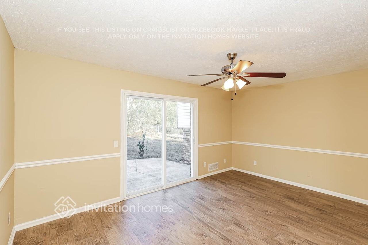 5281 Shallow Wood Ln - Photo 5 of 19