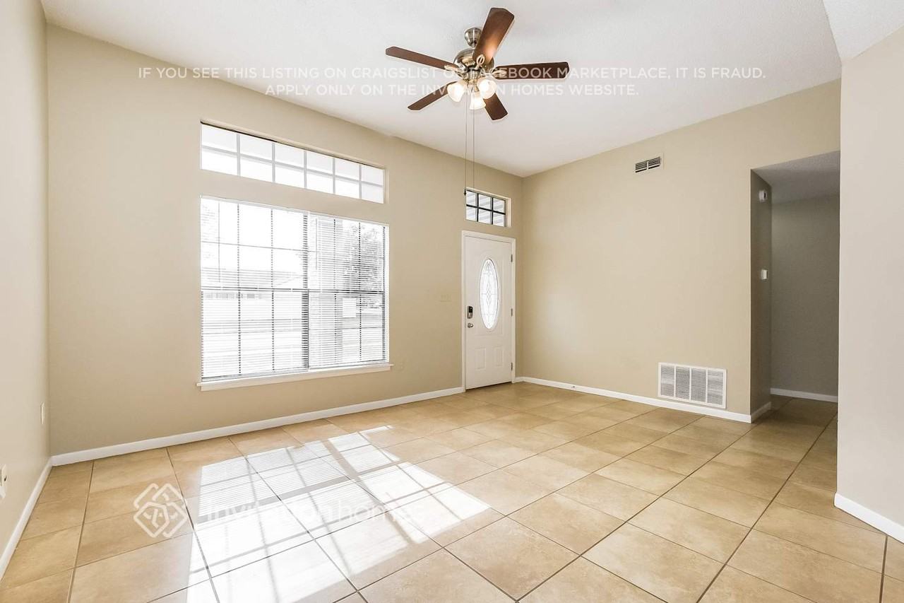 842 Lighthouse Cv - Photo 4 of 17