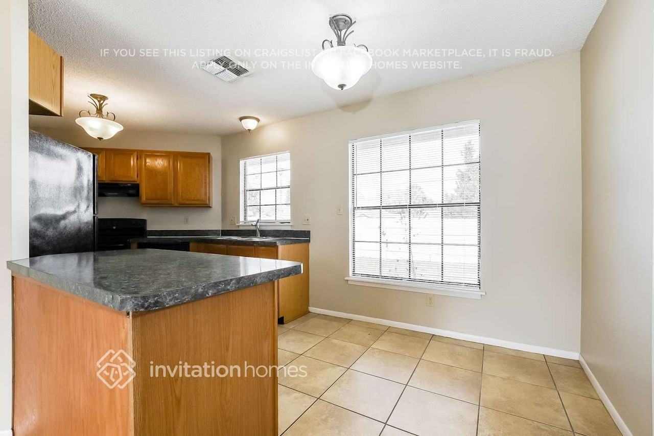 842 Lighthouse Cv - Photo 5 of 17