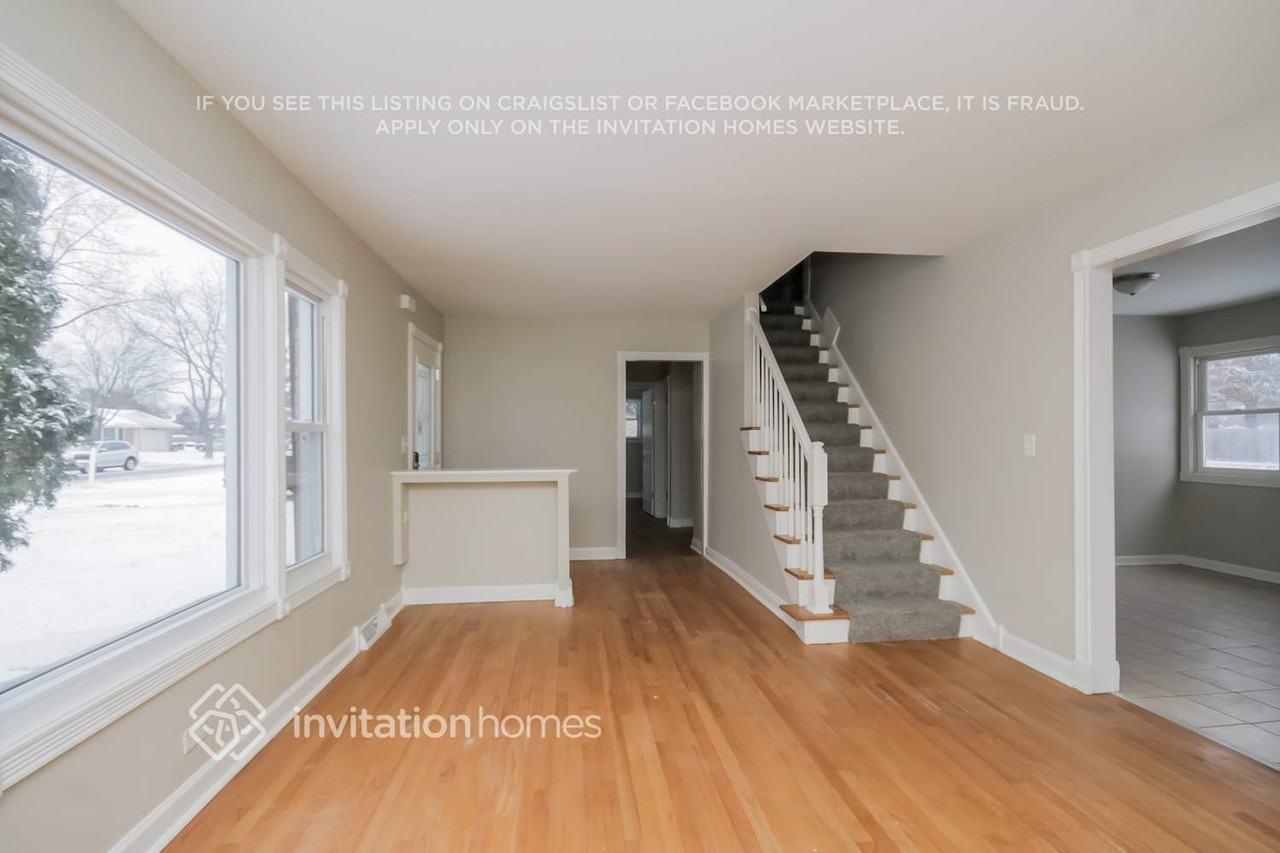 4N157 7th Ave - Photo 6 of 19