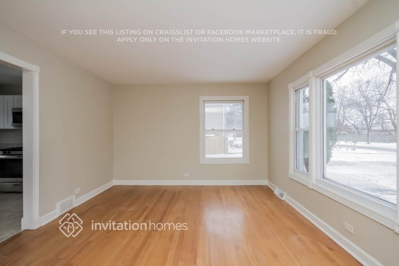 4N157 7th Ave - Photo 7 of 19