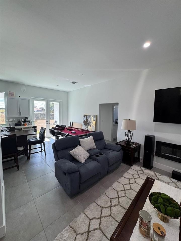 5012 Gunn Pl #0 - Photo 4 of 31