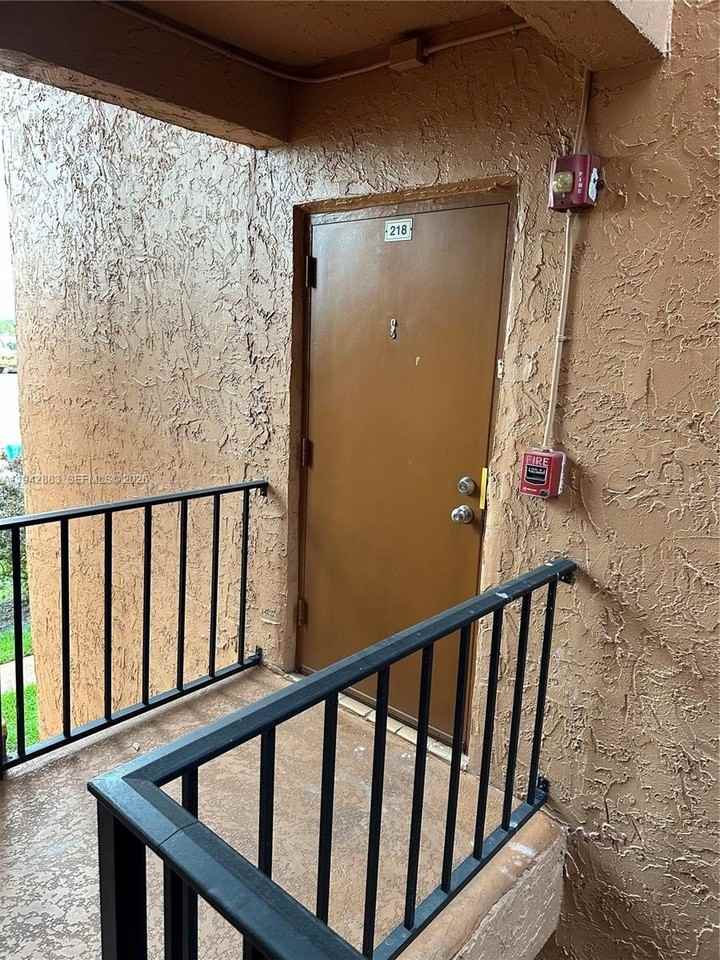 3048 E Sunrise Lakes Dr #218 - Photo 7 of 26