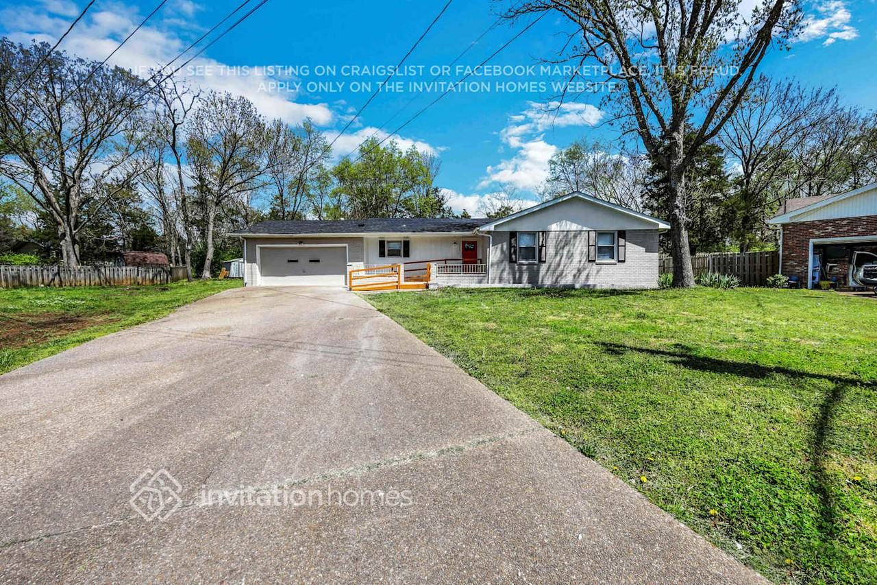 112 Lake Terrace Cir - Photo 2 of 26