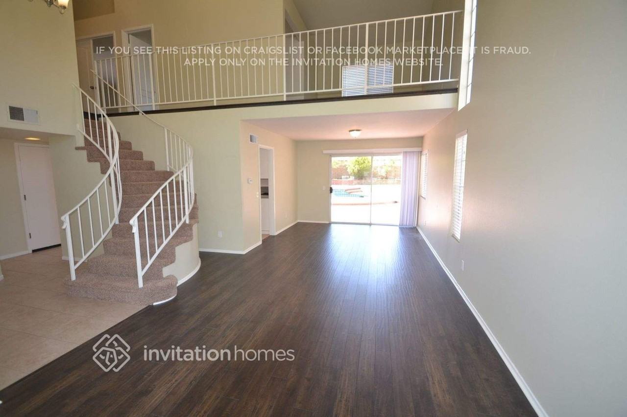 20313 Highpoint Pl - Photo 5 of 23