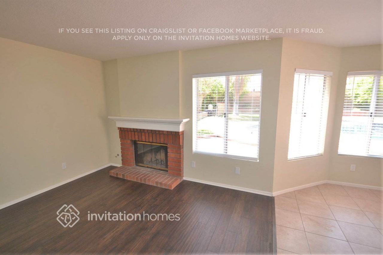 20313 Highpoint Pl - Photo 6 of 23