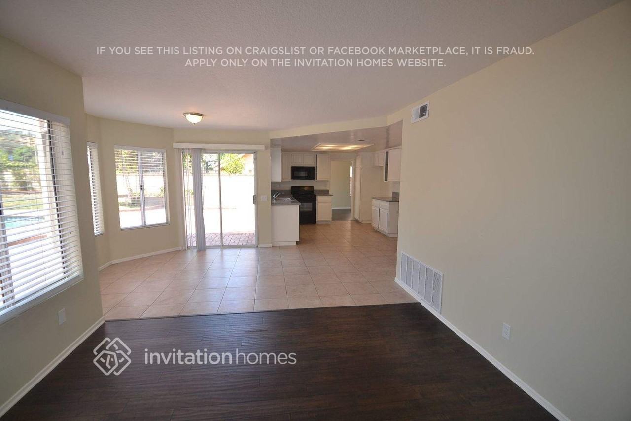 20313 Highpoint Pl - Photo 7 of 23