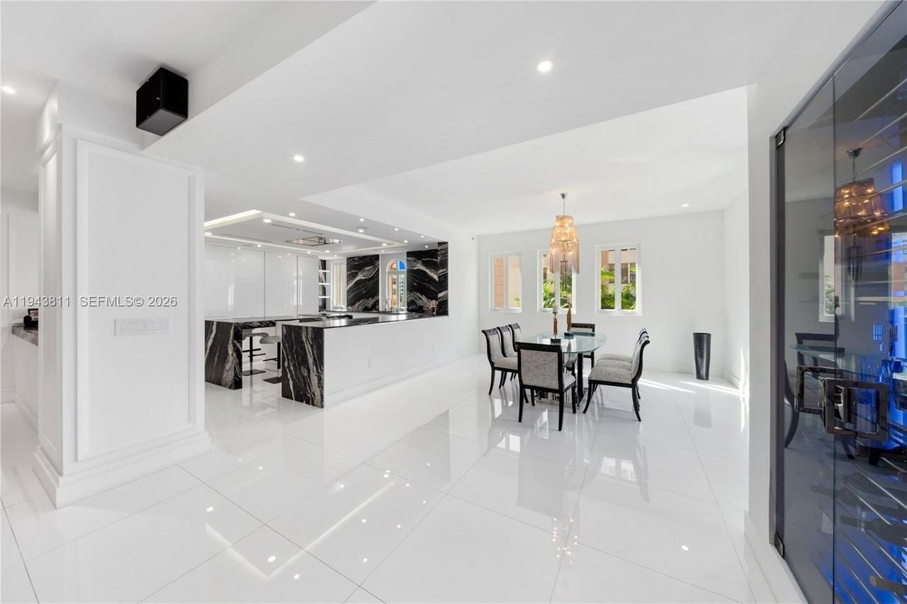 600 Coral Way #2 - Photo 4 of 50