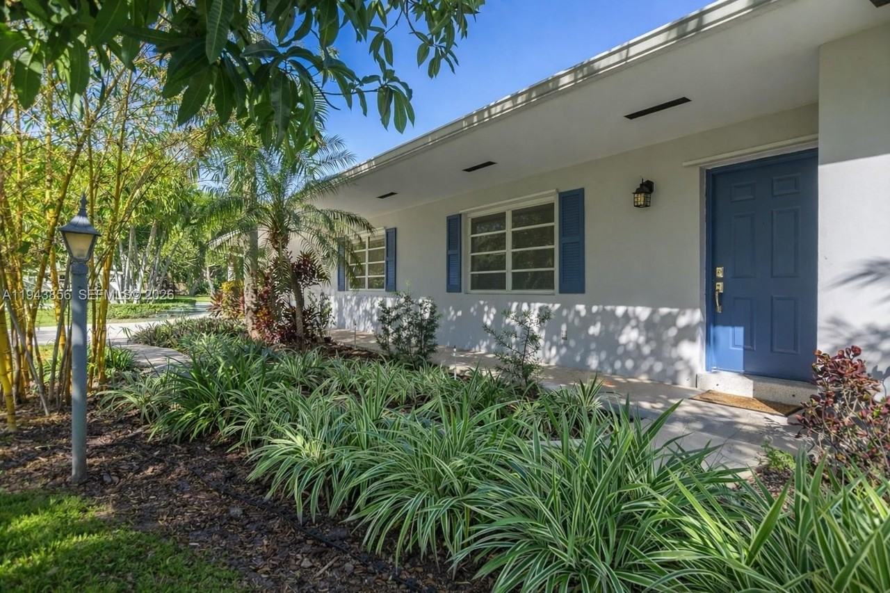 7885 Sw 158th Ter #0 - Photo 2 of 18