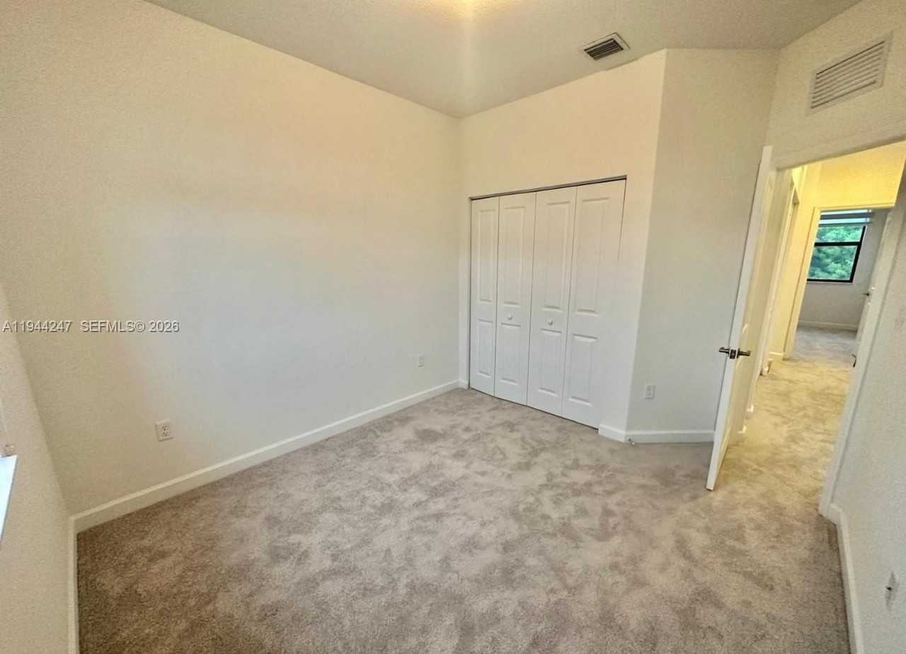 23141 Sw 131st Ave - Photo 7 of 14