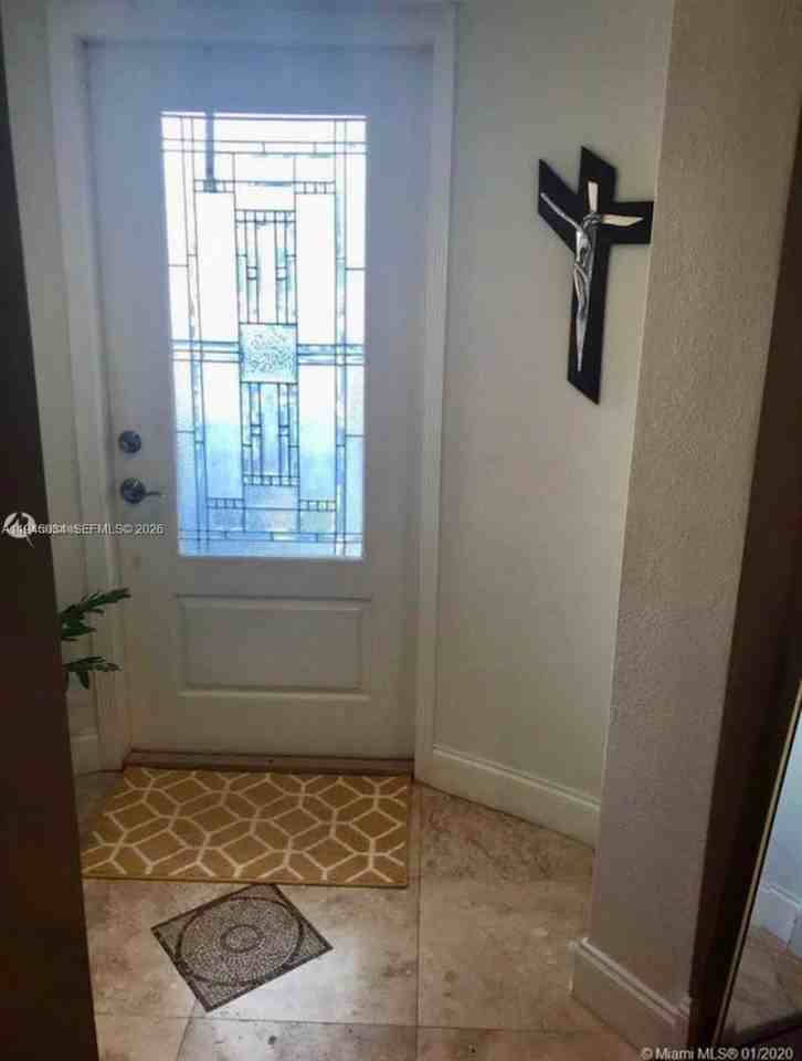 7 Nw 116th St - Photo 2 of 19