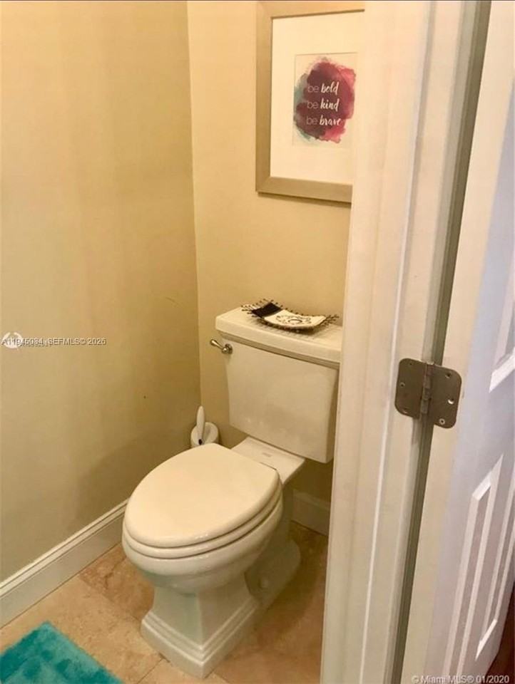 7 Nw 116th St - Photo 5 of 19