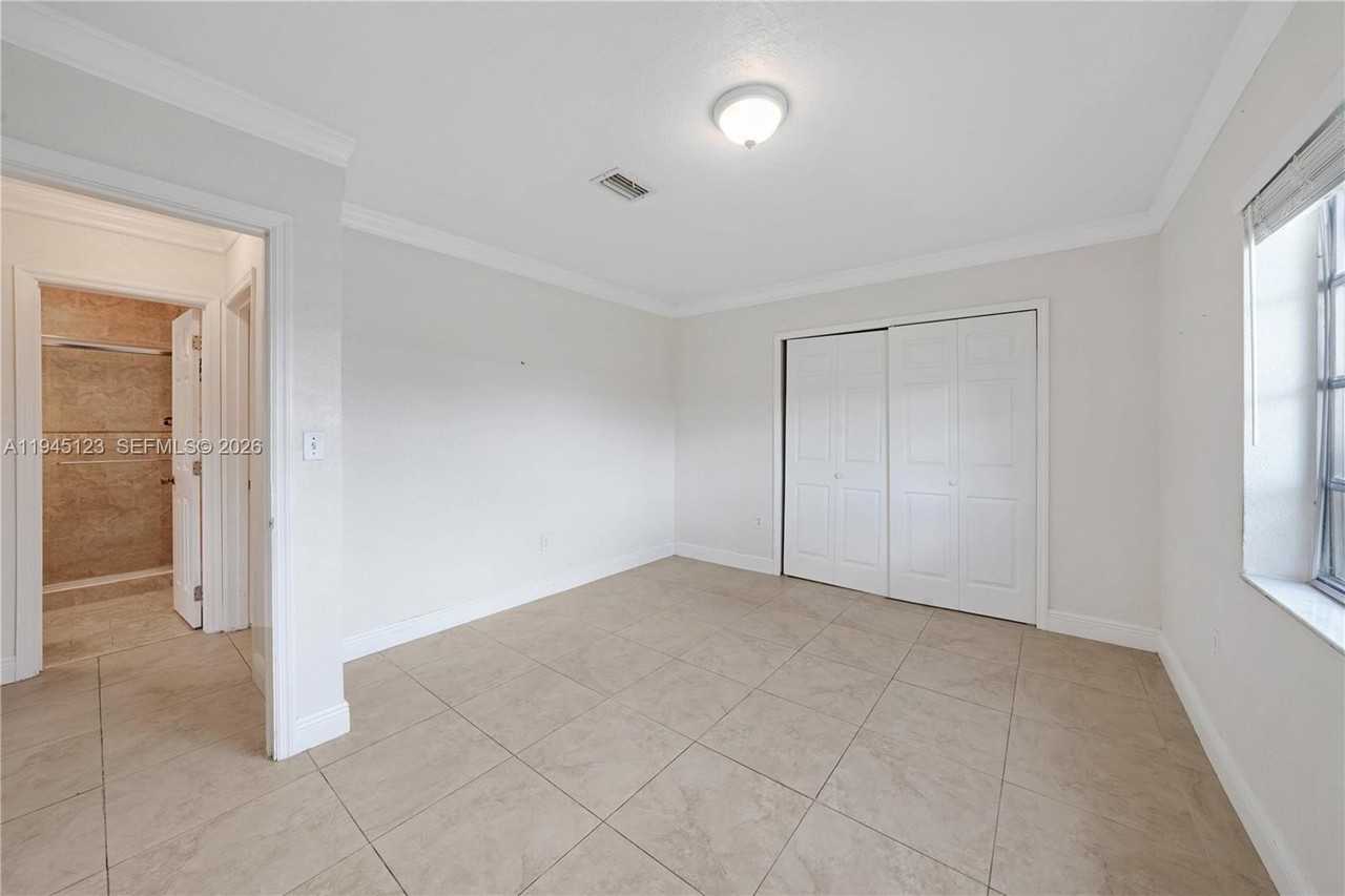 9312 Sw 40th Ter #9312 - Photo 7 of 38