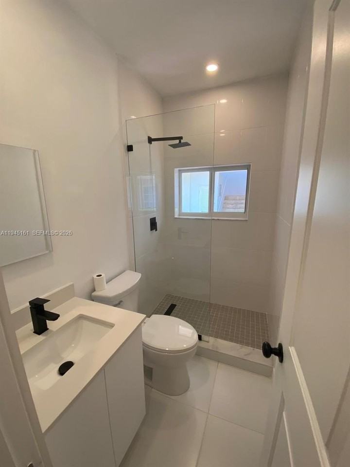 7411 Carlyle Ave #2 - Photo 7 of 11