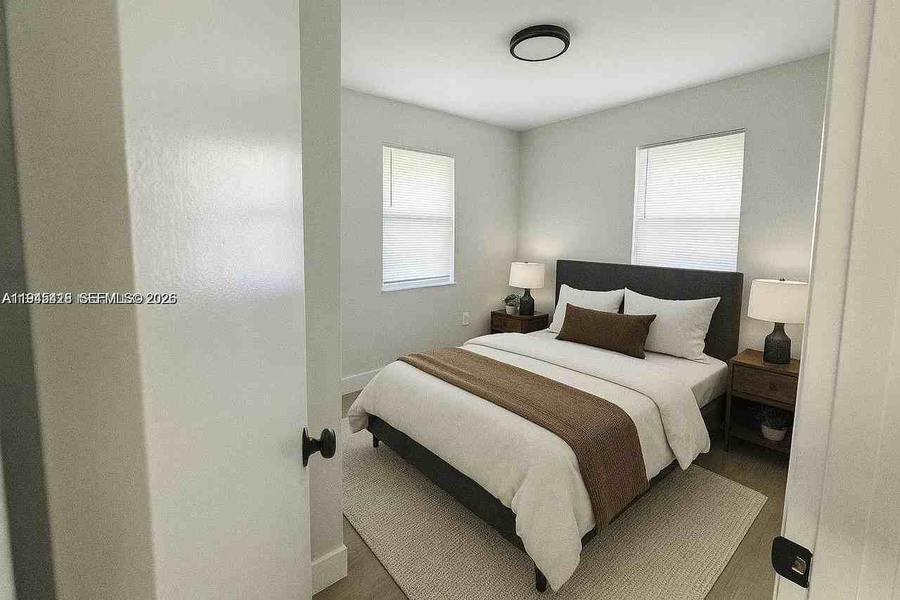 1400 Ne 43rd Ct #0 - Photo 4 of 12