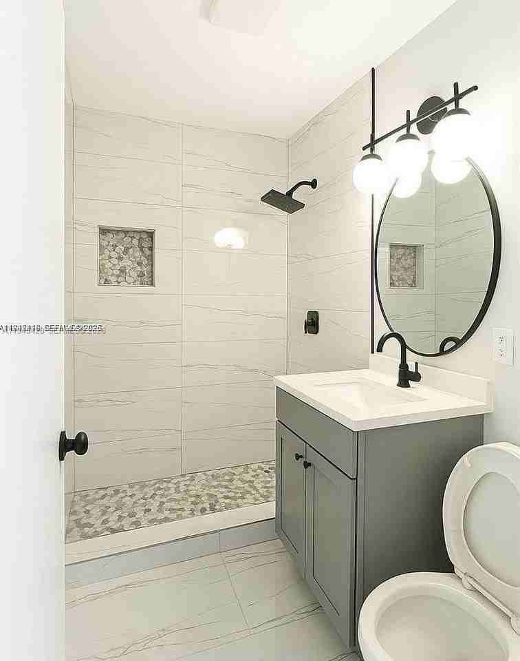 1400 Ne 43rd Ct #0 - Photo 5 of 12