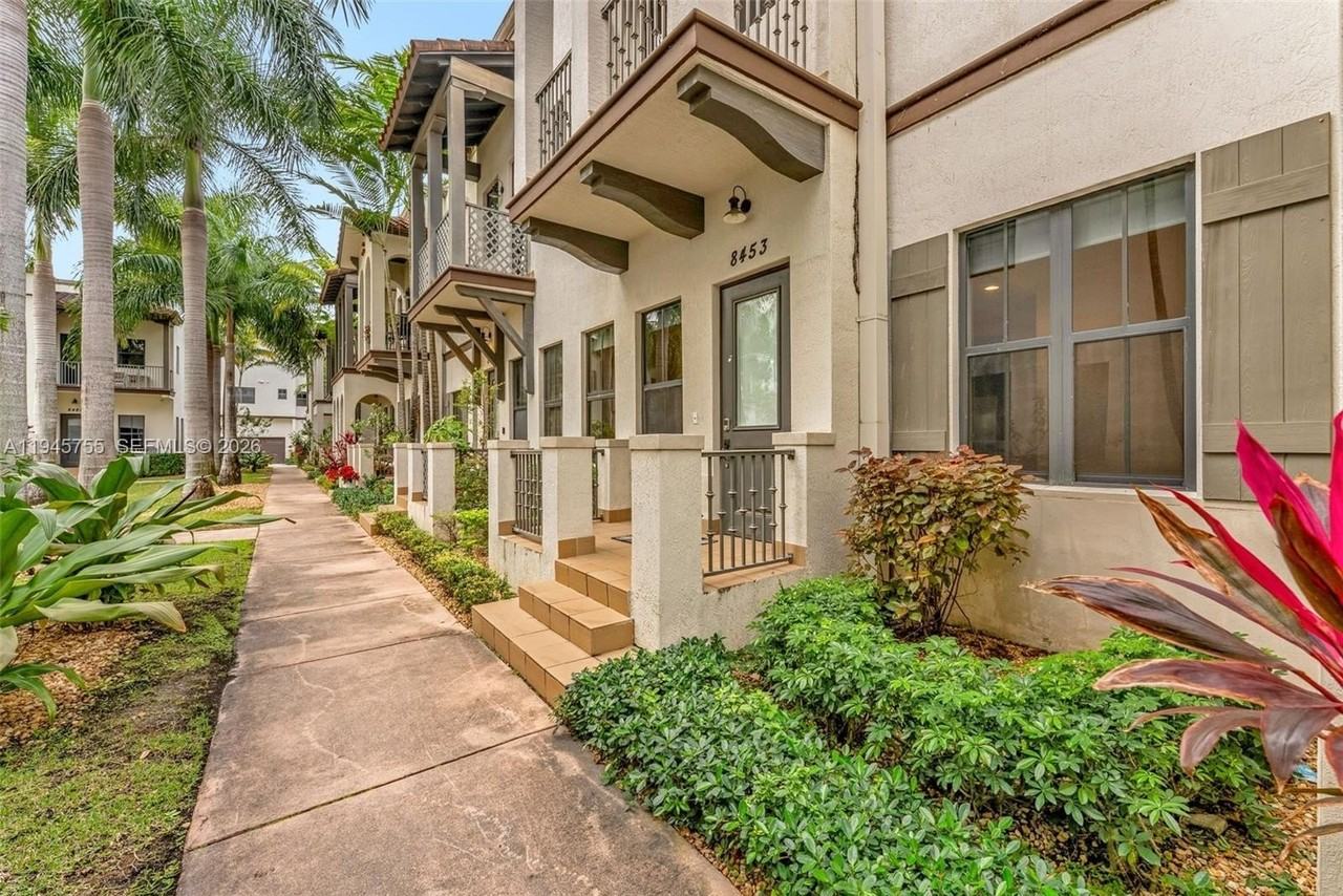 8453 Nw 51st Ter #8453 - Photo 2 of 27