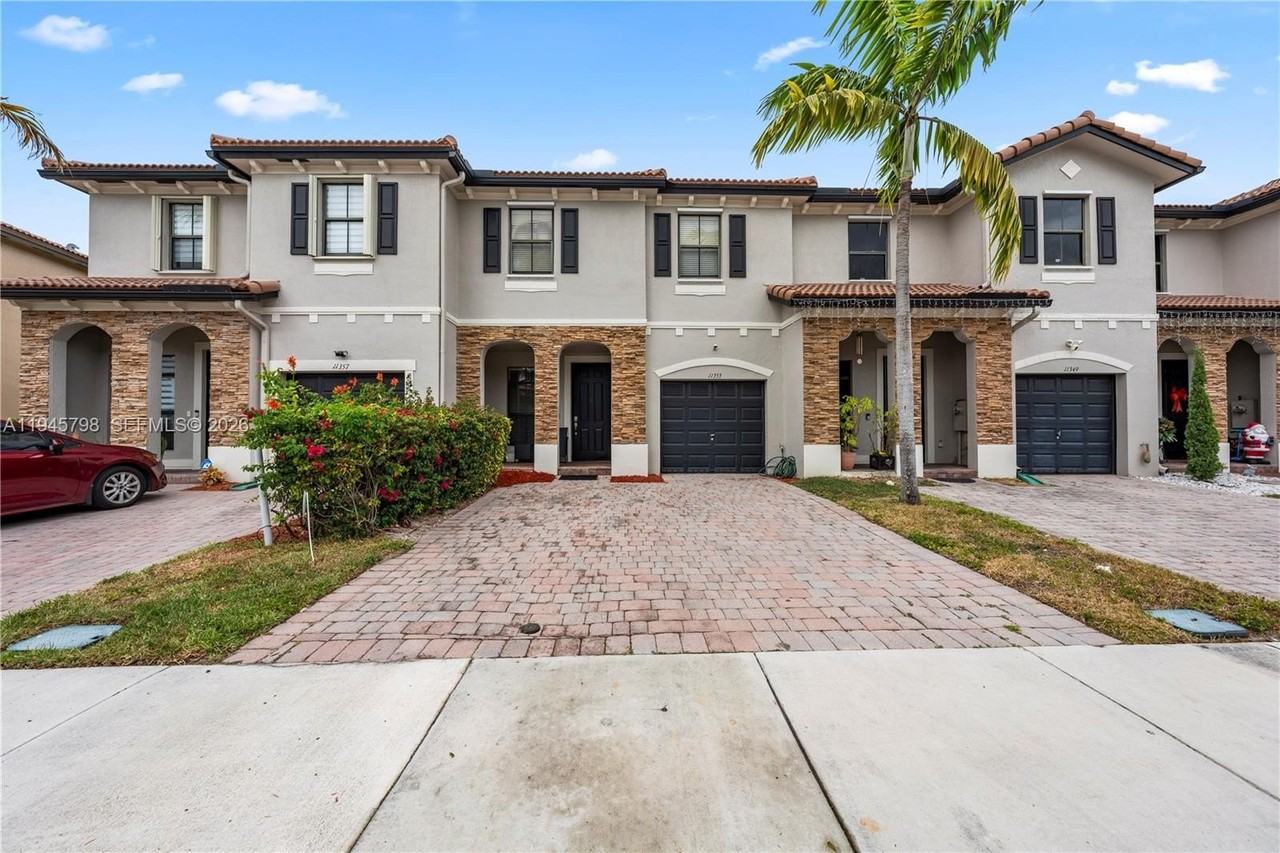 11353 Sw 234th Ln #11353 - Photo 6 of 33