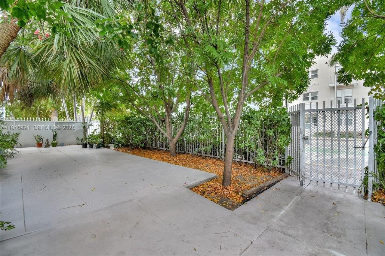 1619 Meridian Ave #5 - Photo 3 of 18