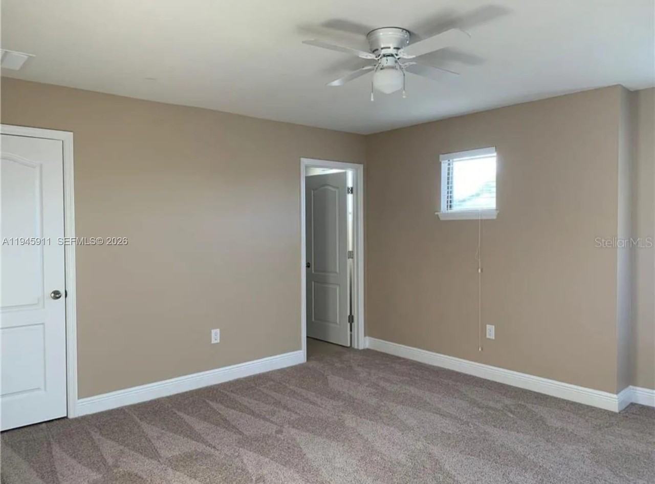 11016 Tahiti Isle Ln #11016 - Photo 5 of 40