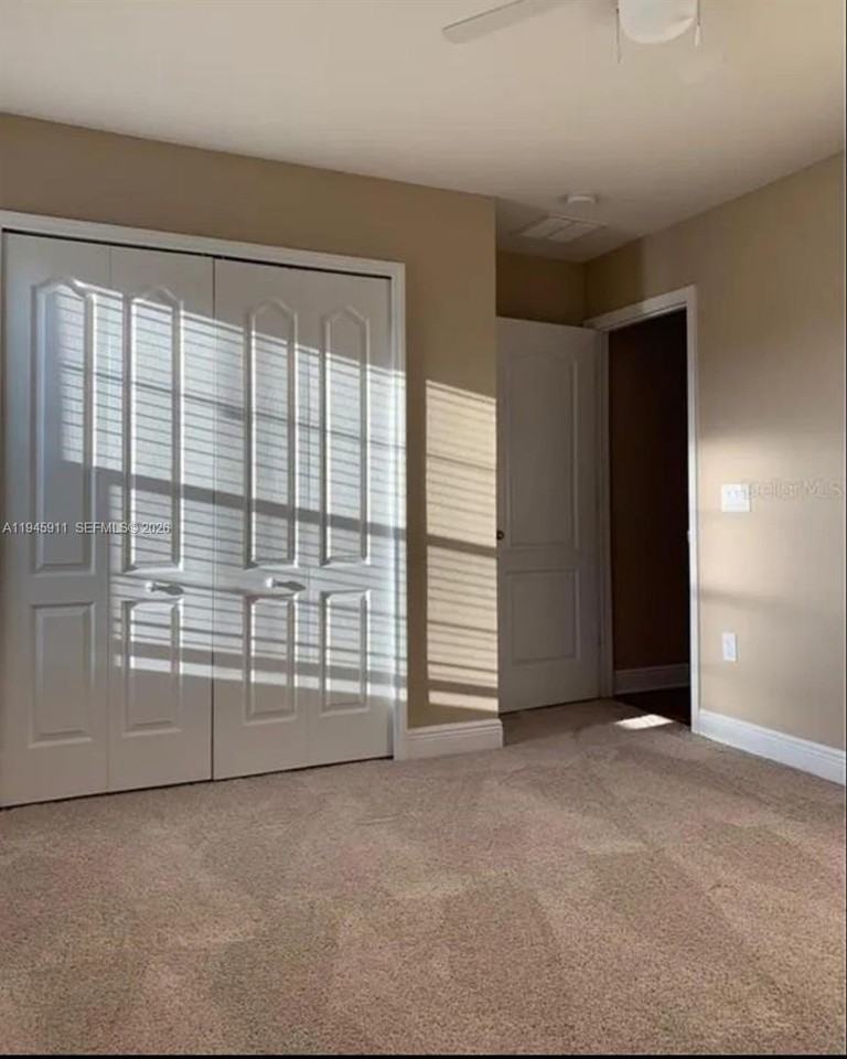 11016 Tahiti Isle Ln #11016 - Photo 6 of 40