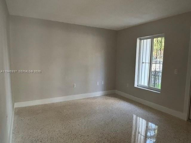 1000 Nw 5th St #2 - Photo 2 of 6