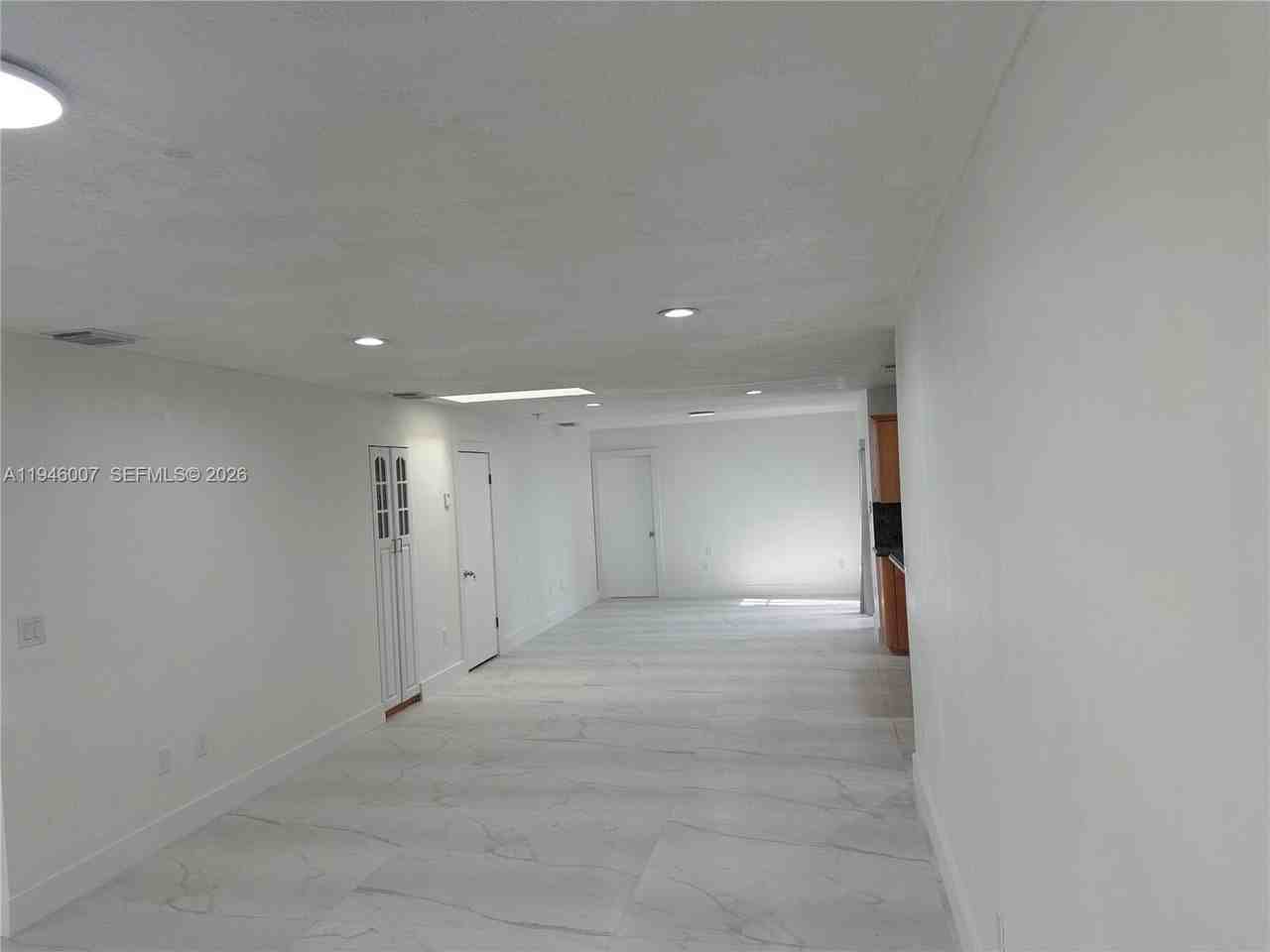 326 E 34th St - Photo 4 of 21