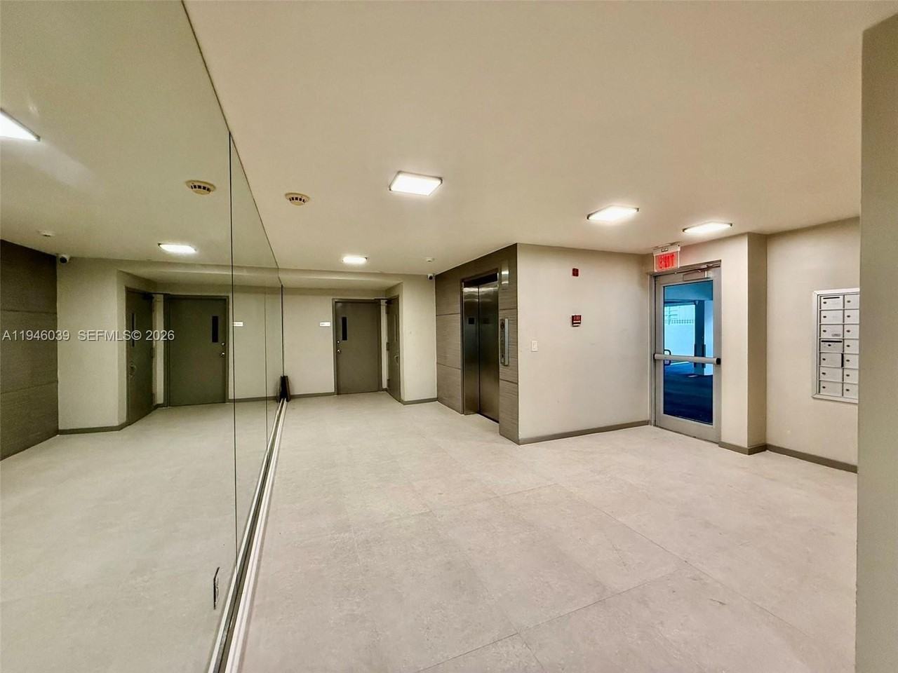 1605 Bay Rd #407 - Photo 3 of 31