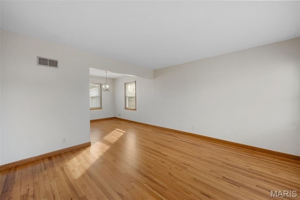 10224 Dandridge Dr - Photo 5 of 30