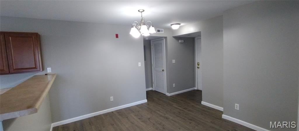 1201 Spring Creek Ln - Photo 3 of 18